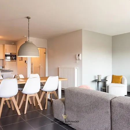 New Modern Near The Sea And Centre Apartment