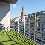 New Modern Near The Sea And Centre